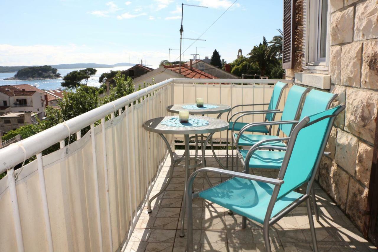 Apartment Mlacic Hvar Town Exterior photo