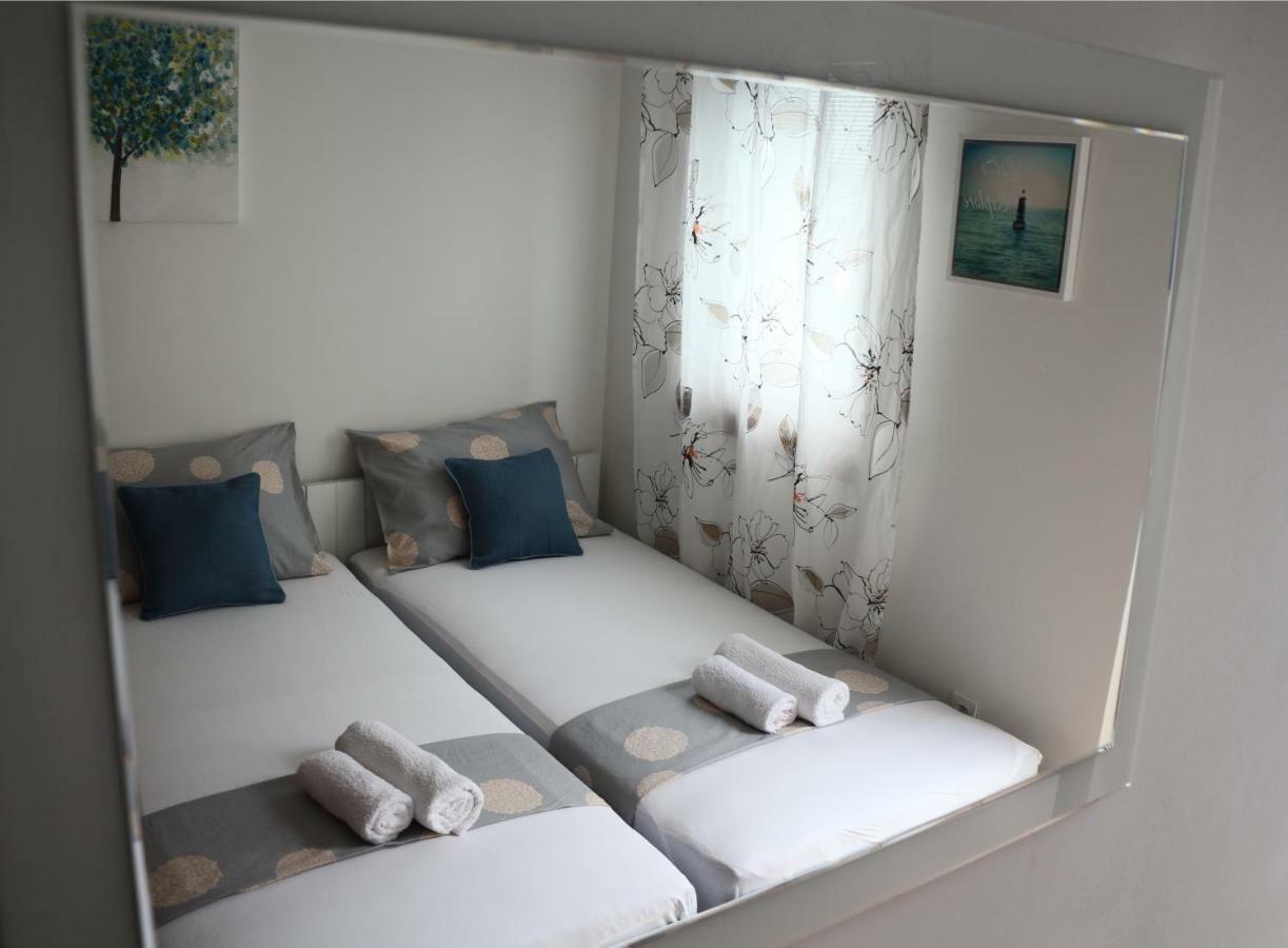 Apartment Mlacic Hvar Town Exterior photo