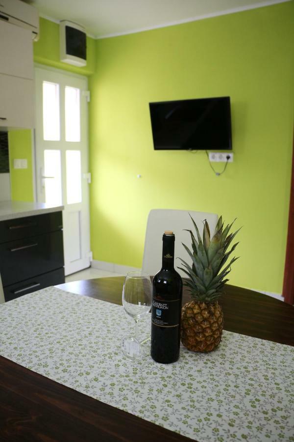 Apartment Mlacic Hvar Town Exterior photo