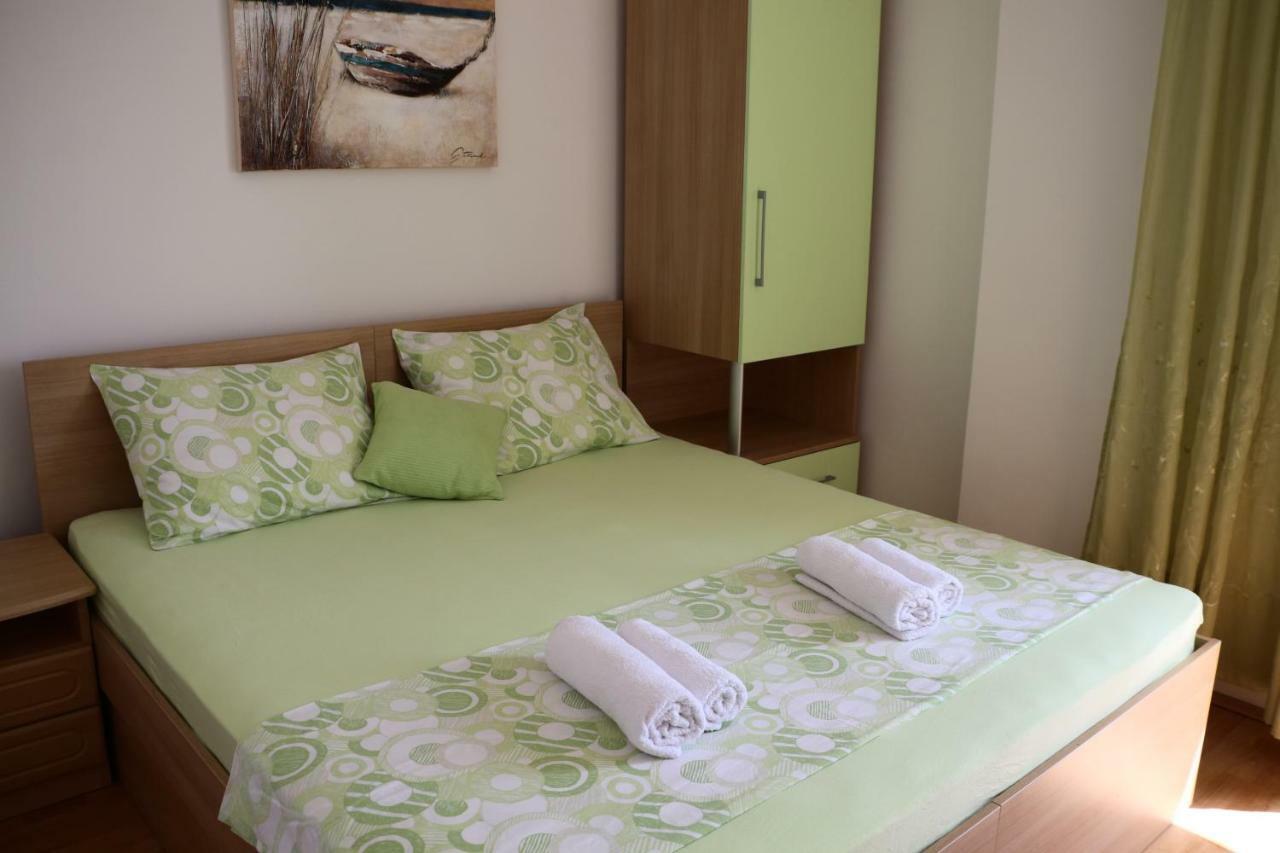 Apartment Mlacic Hvar Town Exterior photo