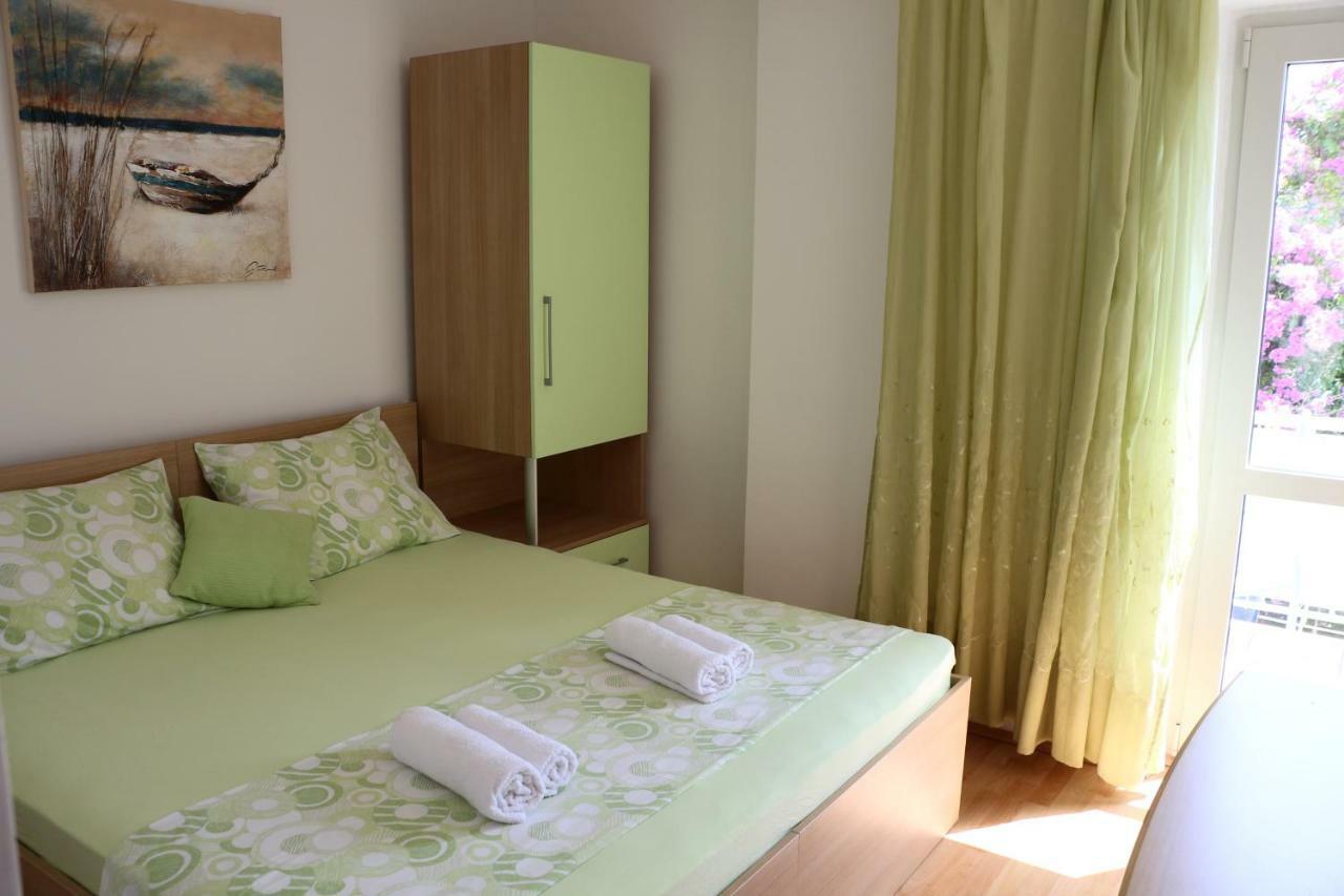 Apartment Mlacic Hvar Town Exterior photo